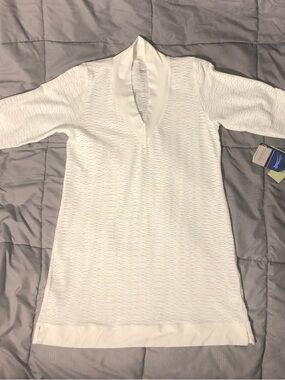 NWT Ladies M Sofibella v-neck tunic white long sleeve tennis golf pool coverup
